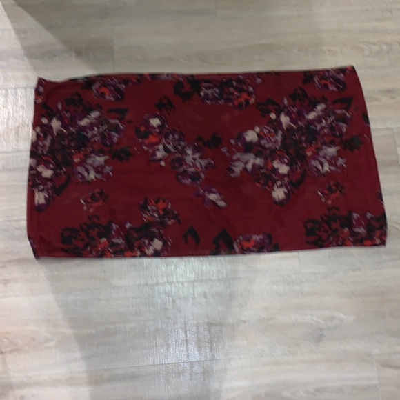 Maurices maroon floral lightweight circle infinity scarf - Picture 1 of 6